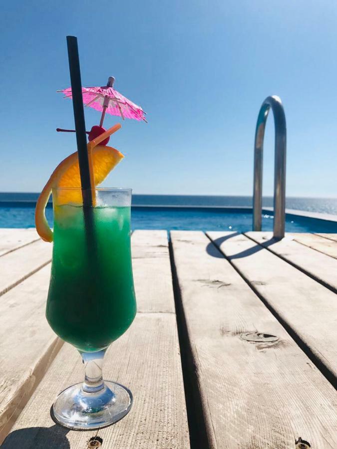 Hotel Bereg Evkaliptov トゥサンドリプシュ エクステリア 写真
