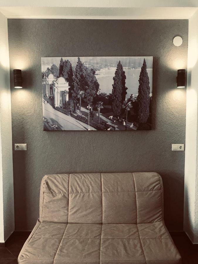 Hotel Bereg Evkaliptov トゥサンドリプシュ エクステリア 写真